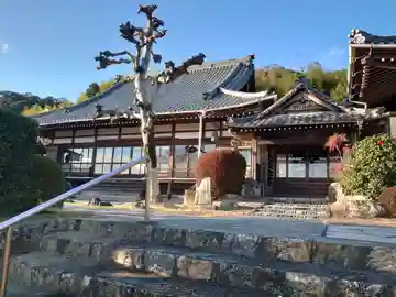 東林寺の本殿・本堂