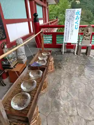 総本山　本福寺の{uncategorized: "未分類", other: "その他", undefined: "問題あり", building: "その他建物", grave: "お墓", sacred_gate: "鳥居", guardian: "狛犬", statue: "像", buddha: "仏像", history: "歴史", nature: "自然", garden: "庭園", animal: "動物", pagoda: "塔", temizu: "手水舎", mountain_gate: "山門・神門", sanctuary: "本殿・本堂", subordinate: "末社・摂社", art: "芸術", scenery: "景色", jizo: "地蔵", ema: "絵馬", goshuin: "御朱印", omikuji: "おみくじ", items: "授与品その他", amulet: "お守り", goshuincho: "御朱印帳", eats: "食事", festival: "お祭り", votive_dance: "神楽", shichigosan: "七五三参", wedding: "結婚式", experience: "体験その他", initially: "初詣", around: "周辺", anti_infection: "感染症対策"}