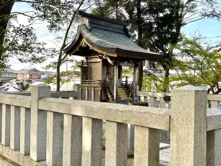 駕輿丁若宮神社のその他建物