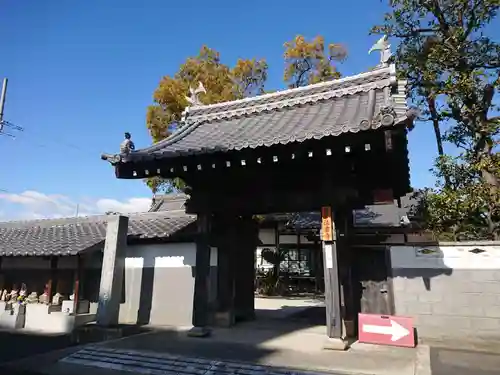 法雲寺の山門