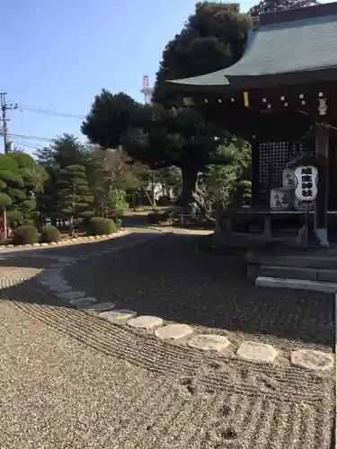 埴生神社の庭園