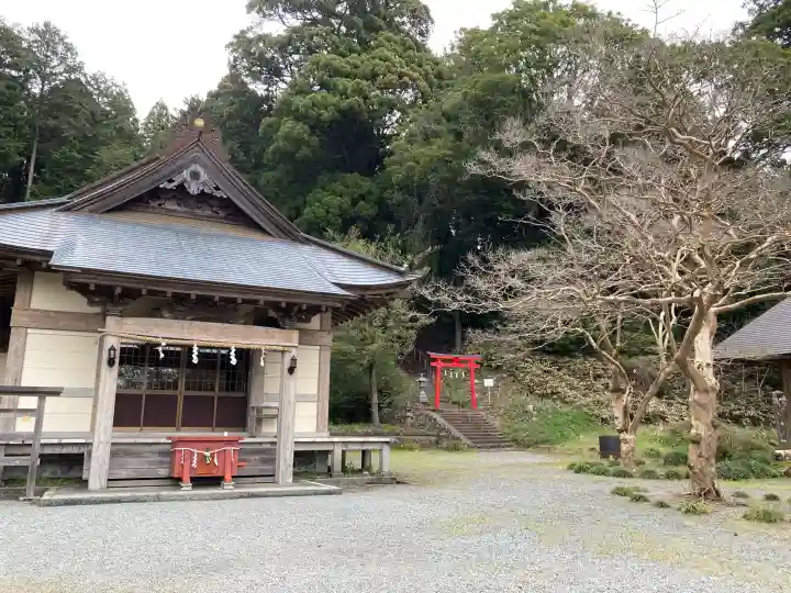 村山浅間神社の{uncategorized: "未分類", other: "その他", undefined: "問題あり", building: "その他建物", grave: "お墓", sacred_gate: "鳥居", guardian: "狛犬", statue: "像", buddha: "仏像", history: "歴史", nature: "自然", garden: "庭園", animal: "動物", pagoda: "塔", temizu: "手水舎", mountain_gate: "山門・神門", sanctuary: "本殿・本堂", subordinate: "末社・摂社", art: "芸術", scenery: "景色", jizo: "地蔵", ema: "絵馬", goshuin: "御朱印", omikuji: "おみくじ", items: "授与品その他", amulet: "お守り", goshuincho: "御朱印帳", eats: "食事", festival: "お祭り", votive_dance: "神楽", shichigosan: "七五三参", wedding: "結婚式", experience: "体験その他", initially: "初詣", around: "周辺", anti_infection: "感染症対策"}