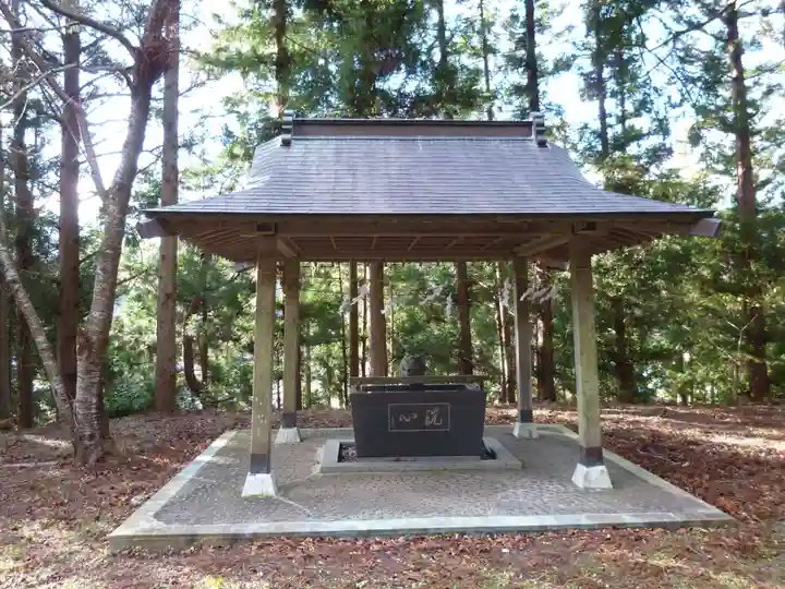 八幡神社(鹿折)の手水舎