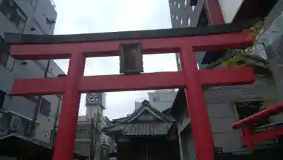 感應稲荷神社の鳥居