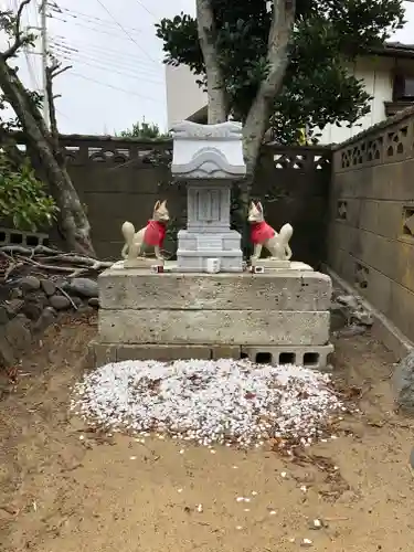 下津稲荷神社の狛犬