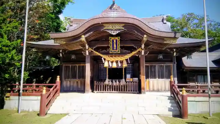 根室金刀比羅神社の{uncategorized: "未分類", other: "その他", undefined: "問題あり", building: "その他建物", grave: "お墓", sacred_gate: "鳥居", guardian: "狛犬", statue: "像", buddha: "仏像", history: "歴史", nature: "自然", garden: "庭園", animal: "動物", pagoda: "塔", temizu: "手水舎", mountain_gate: "山門・神門", sanctuary: "本殿・本堂", subordinate: "末社・摂社", art: "芸術", scenery: "景色", jizo: "地蔵", ema: "絵馬", goshuin: "御朱印", omikuji: "おみくじ", items: "授与品その他", amulet: "お守り", goshuincho: "御朱印帳", eats: "食事", festival: "お祭り", votive_dance: "神楽", shichigosan: "七五三参", wedding: "結婚式", experience: "体験その他", initially: "初詣", around: "周辺", anti_infection: "感染症対策"}