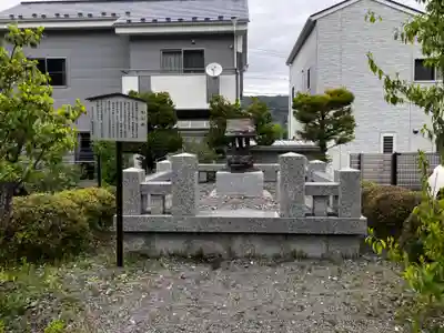 諏訪大社上社前宮の末社・摂社