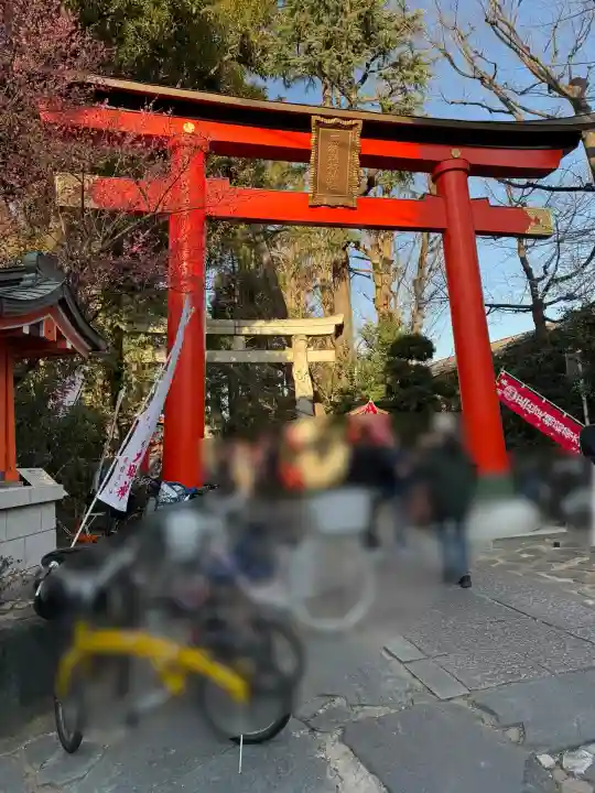 馬橋稲荷神社の{uncategorized: "未分類", other: "その他", undefined: "問題あり", building: "その他建物", grave: "お墓", sacred_gate: "鳥居", guardian: "狛犬", statue: "像", buddha: "仏像", history: "歴史", nature: "自然", garden: "庭園", animal: "動物", pagoda: "塔", temizu: "手水舎", mountain_gate: "山門・神門", sanctuary: "本殿・本堂", subordinate: "末社・摂社", art: "芸術", scenery: "景色", jizo: "地蔵", ema: "絵馬", goshuin: "御朱印", omikuji: "おみくじ", items: "授与品その他", amulet: "お守り", goshuincho: "御朱印帳", eats: "食事", festival: "お祭り", votive_dance: "神楽", shichigosan: "七五三参", wedding: "結婚式", experience: "体験その他", initially: "初詣", around: "周辺", anti_infection: "感染症対策"}