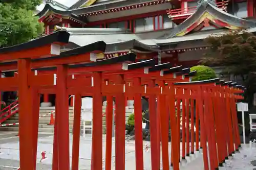 京濱伏見稲荷神社の鳥居