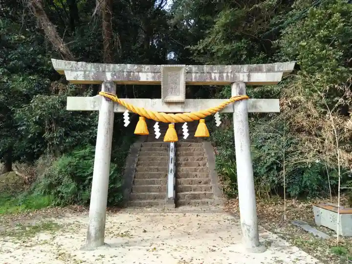 秋葉神社(国府町)の鳥居