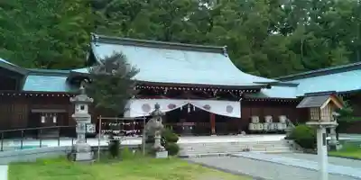 山梨縣護國神社の本殿・本堂