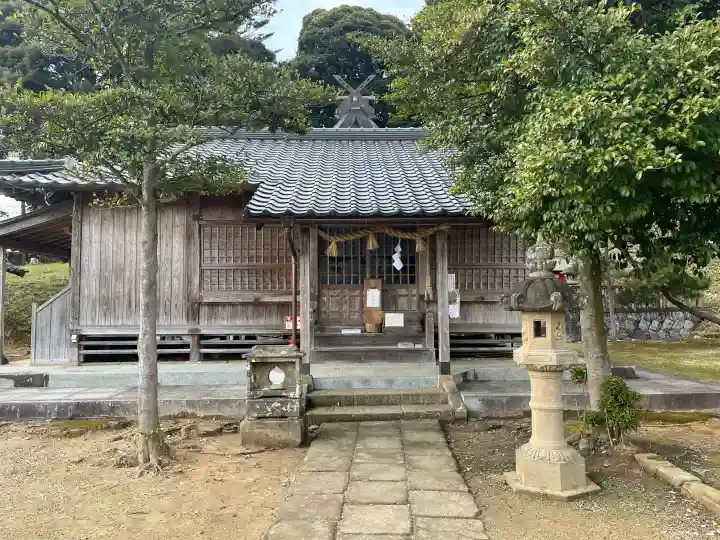 法吉神社の{uncategorized: "未分類", other: "その他", undefined: "問題あり", building: "その他建物", grave: "お墓", sacred_gate: "鳥居", guardian: "狛犬", statue: "像", buddha: "仏像", history: "歴史", nature: "自然", garden: "庭園", animal: "動物", pagoda: "塔", temizu: "手水舎", mountain_gate: "山門・神門", sanctuary: "本殿・本堂", subordinate: "末社・摂社", art: "芸術", scenery: "景色", jizo: "地蔵", ema: "絵馬", goshuin: "御朱印", omikuji: "おみくじ", items: "授与品その他", amulet: "お守り", goshuincho: "御朱印帳", eats: "食事", festival: "お祭り", votive_dance: "神楽", shichigosan: "七五三参", wedding: "結婚式", experience: "体験その他", initially: "初詣", around: "周辺", anti_infection: "感染症対策"}