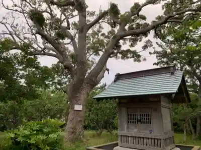 諏訪神社の末社・摂社