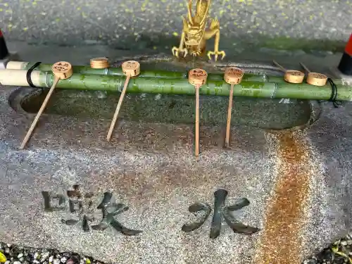 金神社の{uncategorized: "未分類", other: "その他", undefined: "問題あり", building: "その他建物", grave: "お墓", sacred_gate: "鳥居", guardian: "狛犬", statue: "像", buddha: "仏像", history: "歴史", nature: "自然", garden: "庭園", animal: "動物", pagoda: "塔", temizu: "手水舎", mountain_gate: "山門・神門", sanctuary: "本殿・本堂", subordinate: "末社・摂社", art: "芸術", scenery: "景色", jizo: "地蔵", ema: "絵馬", goshuin: "御朱印", omikuji: "おみくじ", items: "授与品その他", amulet: "お守り", goshuincho: "御朱印帳", eats: "食事", festival: "お祭り", votive_dance: "神楽", shichigosan: "七五三参", wedding: "結婚式", experience: "体験その他", initially: "初詣", around: "周辺", anti_infection: "感染症対策"}