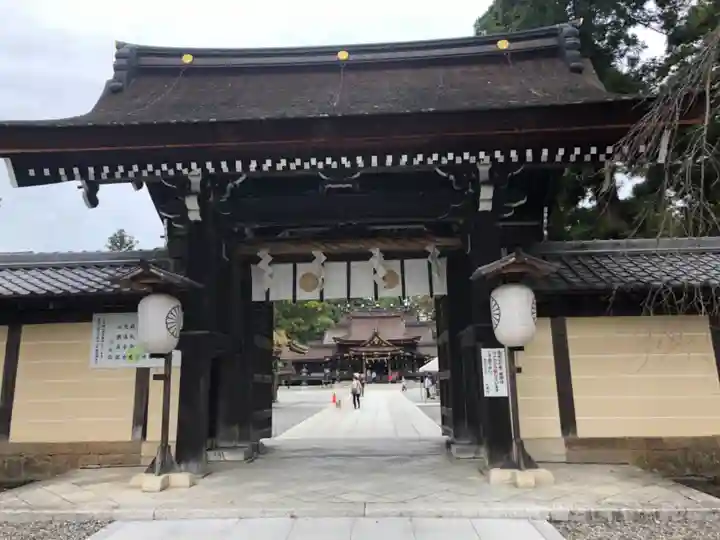 多賀大社の山門・神門