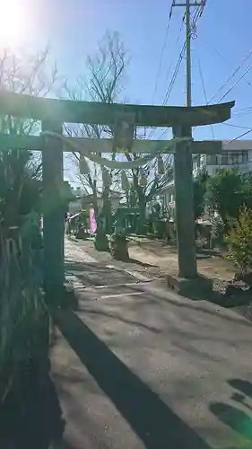 取手八坂神社の鳥居