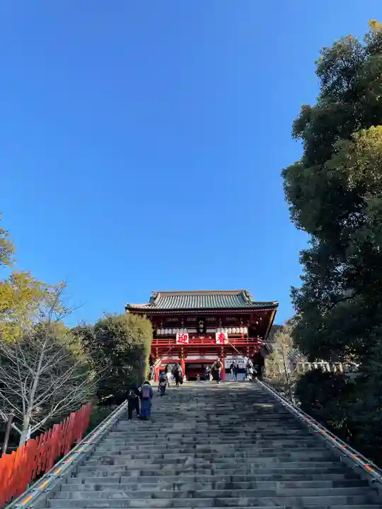 鶴岡八幡宮の山門・神門