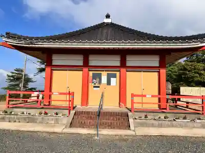 至幸院の{uncategorized: "未分類", other: "その他", undefined: "問題あり", building: "その他建物", grave: "お墓", sacred_gate: "鳥居", guardian: "狛犬", statue: "像", buddha: "仏像", history: "歴史", nature: "自然", garden: "庭園", animal: "動物", pagoda: "塔", temizu: "手水舎", mountain_gate: "山門・神門", sanctuary: "本殿・本堂", subordinate: "末社・摂社", art: "芸術", scenery: "景色", jizo: "地蔵", ema: "絵馬", goshuin: "御朱印", omikuji: "おみくじ", items: "授与品その他", amulet: "お守り", goshuincho: "御朱印帳", eats: "食事", festival: "お祭り", votive_dance: "神楽", shichigosan: "七五三参", wedding: "結婚式", experience: "体験その他", initially: "初詣", around: "周辺", anti_infection: "感染症対策"}
