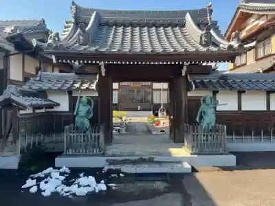 延寿寺の{uncategorized: "未分類", other: "その他", undefined: "問題あり", building: "その他建物", grave: "お墓", sacred_gate: "鳥居", guardian: "狛犬", statue: "像", buddha: "仏像", history: "歴史", nature: "自然", garden: "庭園", animal: "動物", pagoda: "塔", temizu: "手水舎", mountain_gate: "山門・神門", sanctuary: "本殿・本堂", subordinate: "末社・摂社", art: "芸術", scenery: "景色", jizo: "地蔵", ema: "絵馬", goshuin: "御朱印", omikuji: "おみくじ", items: "授与品その他", amulet: "お守り", goshuincho: "御朱印帳", eats: "食事", festival: "お祭り", votive_dance: "神楽", shichigosan: "七五三参", wedding: "結婚式", experience: "体験その他", initially: "初詣", around: "周辺", anti_infection: "感染症対策"}