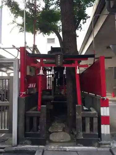 延壽稲荷神社の鳥居