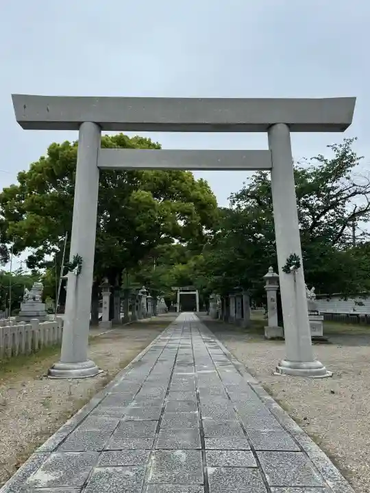 白山神社(二子町)の{uncategorized: "未分類", other: "その他", undefined: "問題あり", building: "その他建物", grave: "お墓", sacred_gate: "鳥居", guardian: "狛犬", statue: "像", buddha: "仏像", history: "歴史", nature: "自然", garden: "庭園", animal: "動物", pagoda: "塔", temizu: "手水舎", mountain_gate: "山門・神門", sanctuary: "本殿・本堂", subordinate: "末社・摂社", art: "芸術", scenery: "景色", jizo: "地蔵", ema: "絵馬", goshuin: "御朱印", omikuji: "おみくじ", items: "授与品その他", amulet: "お守り", goshuincho: "御朱印帳", eats: "食事", festival: "お祭り", votive_dance: "神楽", shichigosan: "七五三参", wedding: "結婚式", experience: "体験その他", initially: "初詣", around: "周辺", anti_infection: "感染症対策"}