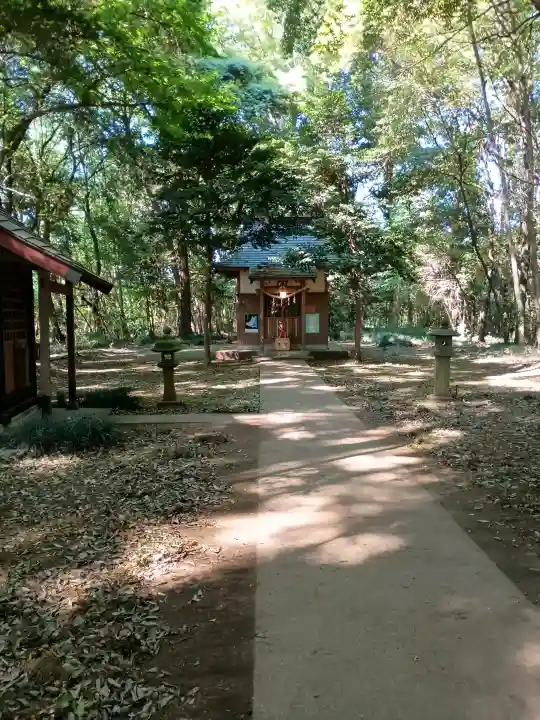 香取神社の{uncategorized: "未分類", other: "その他", undefined: "問題あり", building: "その他建物", grave: "お墓", sacred_gate: "鳥居", guardian: "狛犬", statue: "像", buddha: "仏像", history: "歴史", nature: "自然", garden: "庭園", animal: "動物", pagoda: "塔", temizu: "手水舎", mountain_gate: "山門・神門", sanctuary: "本殿・本堂", subordinate: "末社・摂社", art: "芸術", scenery: "景色", jizo: "地蔵", ema: "絵馬", goshuin: "御朱印", omikuji: "おみくじ", items: "授与品その他", amulet: "お守り", goshuincho: "御朱印帳", eats: "食事", festival: "お祭り", votive_dance: "神楽", shichigosan: "七五三参", wedding: "結婚式", experience: "体験その他", initially: "初詣", around: "周辺", anti_infection: "感染症対策"}