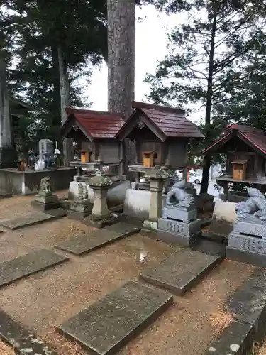 鷹日神社の末社