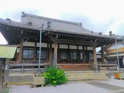 長圓寺の本殿・本堂