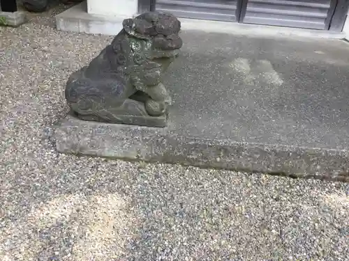 前川神社の狛犬