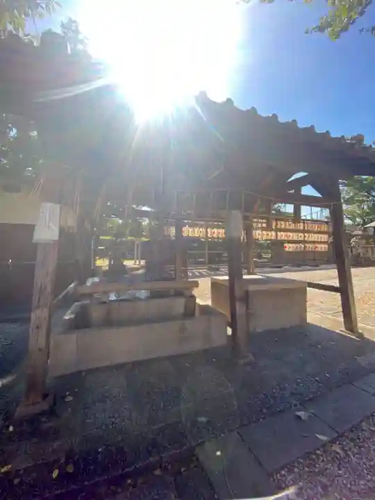 與杼神社の手水舎