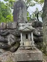 小河内神社の{uncategorized: "未分類", other: "その他", undefined: "問題あり", building: "その他建物", grave: "お墓", sacred_gate: "鳥居", guardian: "狛犬", statue: "像", buddha: "仏像", history: "歴史", nature: "自然", garden: "庭園", animal: "動物", pagoda: "塔", temizu: "手水舎", mountain_gate: "山門・神門", sanctuary: "本殿・本堂", subordinate: "末社・摂社", art: "芸術", scenery: "景色", jizo: "地蔵", ema: "絵馬", goshuin: "御朱印", omikuji: "おみくじ", items: "授与品その他", amulet: "お守り", goshuincho: "御朱印帳", eats: "食事", festival: "お祭り", votive_dance: "神楽", shichigosan: "七五三参", wedding: "結婚式", experience: "体験その他", initially: "初詣", around: "周辺", anti_infection: "感染症対策"}