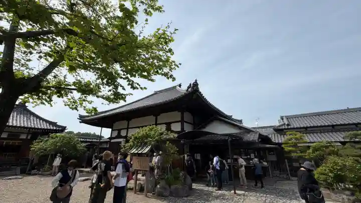 飛鳥寺の{uncategorized: "未分類", other: "その他", undefined: "問題あり", building: "その他建物", grave: "お墓", sacred_gate: "鳥居", guardian: "狛犬", statue: "像", buddha: "仏像", history: "歴史", nature: "自然", garden: "庭園", animal: "動物", pagoda: "塔", temizu: "手水舎", mountain_gate: "山門・神門", sanctuary: "本殿・本堂", subordinate: "末社・摂社", art: "芸術", scenery: "景色", jizo: "地蔵", ema: "絵馬", goshuin: "御朱印", omikuji: "おみくじ", items: "授与品その他", amulet: "お守り", goshuincho: "御朱印帳", eats: "食事", festival: "お祭り", votive_dance: "神楽", shichigosan: "七五三参", wedding: "結婚式", experience: "体験その他", initially: "初詣", around: "周辺", anti_infection: "感染症対策"}