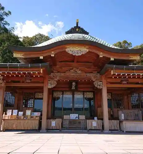 鎮西大社諏訪神社の本殿・本堂