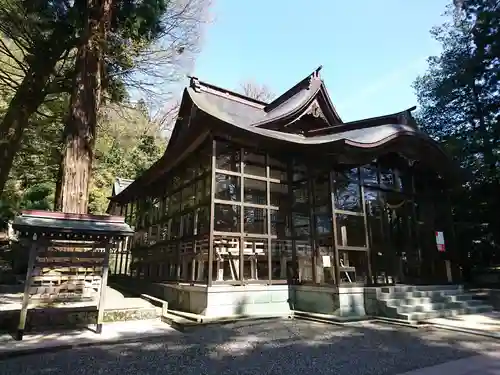 金剱宮の本殿・本堂