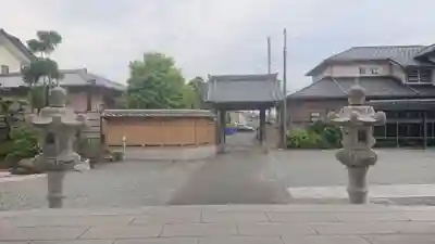 安立寺の山門・神門