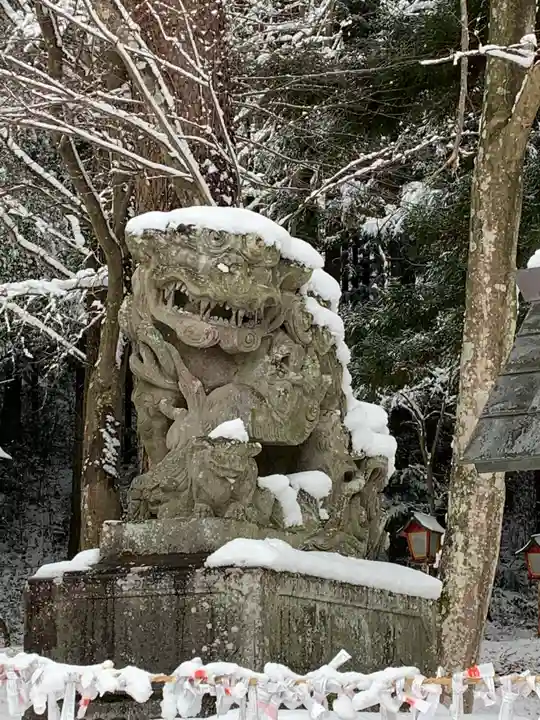 南湖神社の狛犬