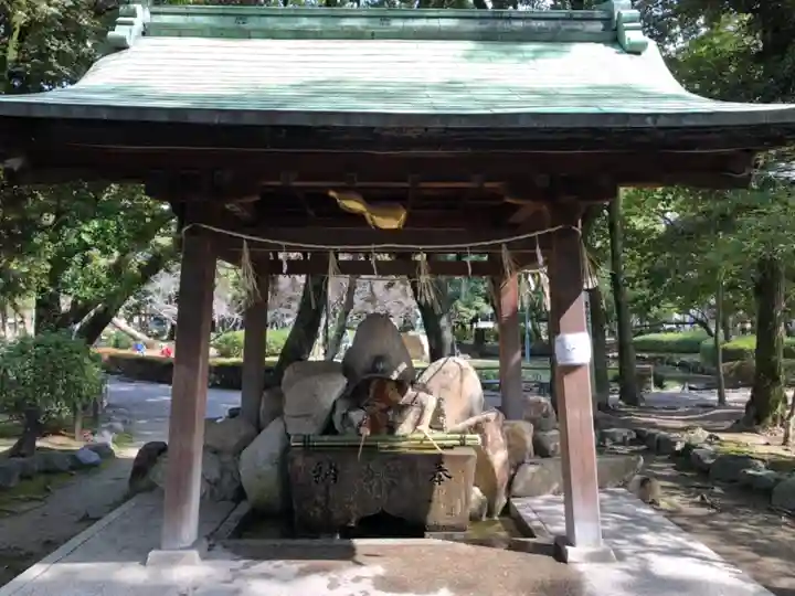 豊國神社の手水舎