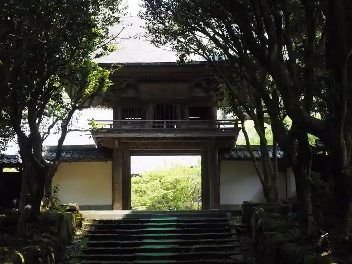 瀧谷寺の山門・神門