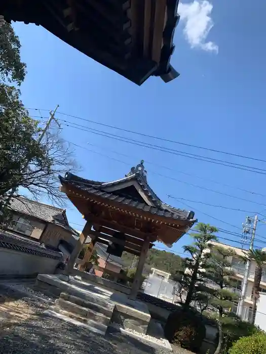 信行寺の建物その他