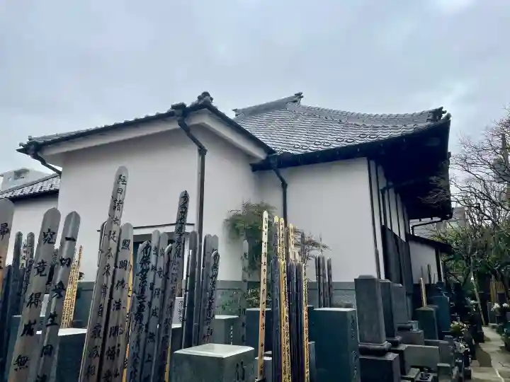 信行寺の{uncategorized: "未分類", other: "その他", undefined: "問題あり", building: "その他建物", grave: "お墓", sacred_gate: "鳥居", guardian: "狛犬", statue: "像", buddha: "仏像", history: "歴史", nature: "自然", garden: "庭園", animal: "動物", pagoda: "塔", temizu: "手水舎", mountain_gate: "山門・神門", sanctuary: "本殿・本堂", subordinate: "末社・摂社", art: "芸術", scenery: "景色", jizo: "地蔵", ema: "絵馬", goshuin: "御朱印", omikuji: "おみくじ", items: "授与品その他", amulet: "お守り", goshuincho: "御朱印帳", eats: "食事", festival: "お祭り", votive_dance: "神楽", shichigosan: "七五三参", wedding: "結婚式", experience: "体験その他", initially: "初詣", around: "周辺", anti_infection: "感染症対策"}