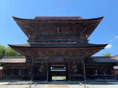 瑞龍寺の山門・神門