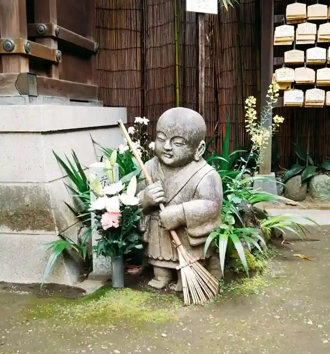 正寶院(飛不動尊)の像