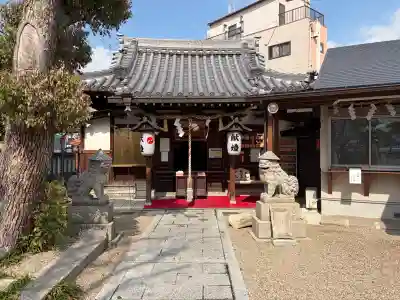 淀川神社の{uncategorized: "未分類", other: "その他", undefined: "問題あり", building: "その他建物", grave: "お墓", sacred_gate: "鳥居", guardian: "狛犬", statue: "像", buddha: "仏像", history: "歴史", nature: "自然", garden: "庭園", animal: "動物", pagoda: "塔", temizu: "手水舎", mountain_gate: "山門・神門", sanctuary: "本殿・本堂", subordinate: "末社・摂社", art: "芸術", scenery: "景色", jizo: "地蔵", ema: "絵馬", goshuin: "御朱印", omikuji: "おみくじ", items: "授与品その他", amulet: "お守り", goshuincho: "御朱印帳", eats: "食事", festival: "お祭り", votive_dance: "神楽", shichigosan: "七五三参", wedding: "結婚式", experience: "体験その他", initially: "初詣", around: "周辺", anti_infection: "感染症対策"}
