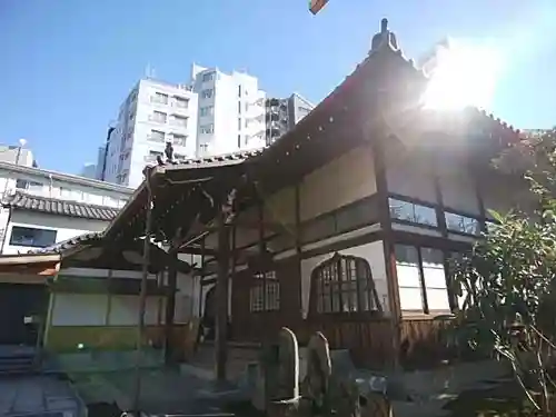 伝明寺の本殿・本堂