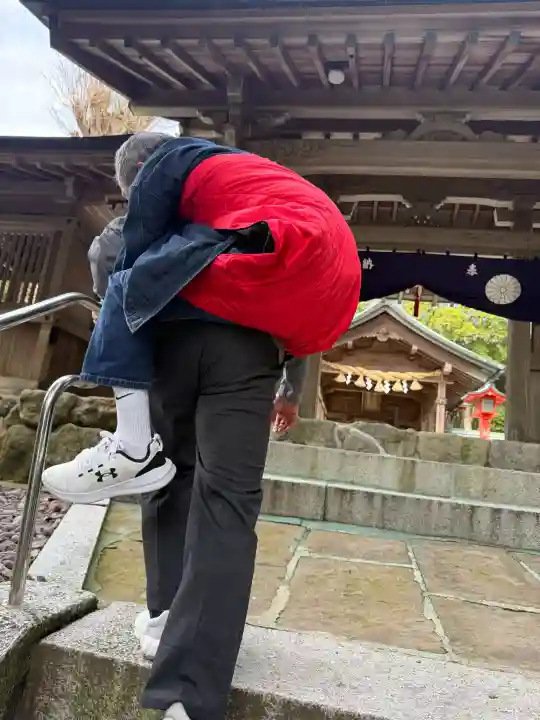 宗像大社中津宮の{uncategorized: "未分類", other: "その他", undefined: "問題あり", building: "その他建物", grave: "お墓", sacred_gate: "鳥居", guardian: "狛犬", statue: "像", buddha: "仏像", history: "歴史", nature: "自然", garden: "庭園", animal: "動物", pagoda: "塔", temizu: "手水舎", mountain_gate: "山門・神門", sanctuary: "本殿・本堂", subordinate: "末社・摂社", art: "芸術", scenery: "景色", jizo: "地蔵", ema: "絵馬", goshuin: "御朱印", omikuji: "おみくじ", items: "授与品その他", amulet: "お守り", goshuincho: "御朱印帳", eats: "食事", festival: "お祭り", votive_dance: "神楽", shichigosan: "七五三参", wedding: "結婚式", experience: "体験その他", initially: "初詣", around: "周辺", anti_infection: "感染症対策"}