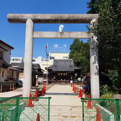 池袋御嶽神社の鳥居