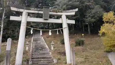 八雲神社の{uncategorized: "未分類", other: "その他", undefined: "問題あり", building: "その他建物", grave: "お墓", sacred_gate: "鳥居", guardian: "狛犬", statue: "像", buddha: "仏像", history: "歴史", nature: "自然", garden: "庭園", animal: "動物", pagoda: "塔", temizu: "手水舎", mountain_gate: "山門・神門", sanctuary: "本殿・本堂", subordinate: "末社・摂社", art: "芸術", scenery: "景色", jizo: "地蔵", ema: "絵馬", goshuin: "御朱印", omikuji: "おみくじ", items: "授与品その他", amulet: "お守り", goshuincho: "御朱印帳", eats: "食事", festival: "お祭り", votive_dance: "神楽", shichigosan: "七五三参", wedding: "結婚式", experience: "体験その他", initially: "初詣", around: "周辺", anti_infection: "感染症対策"}