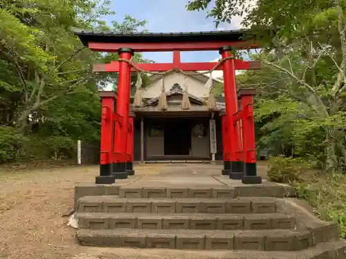 八幡神社の鳥居