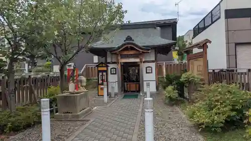 湯前薬師如来堂の本殿・本堂