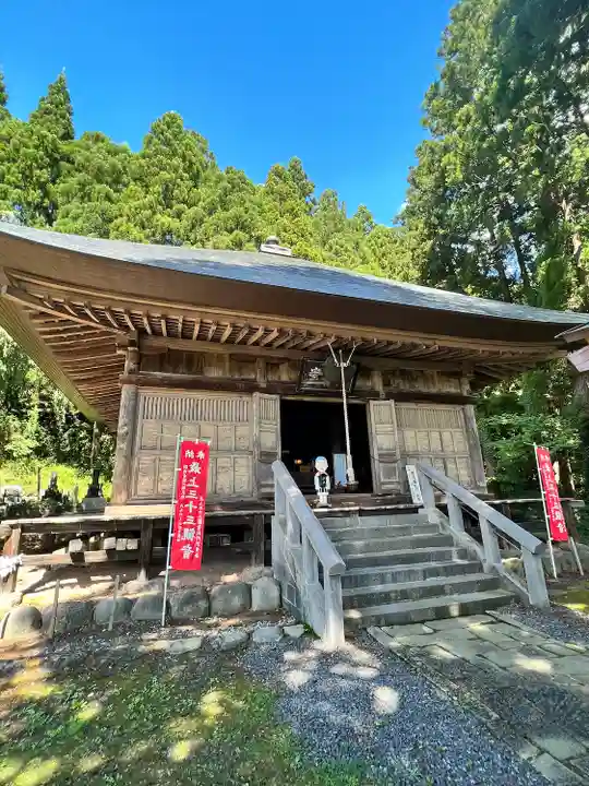 石行寺の本殿・本堂